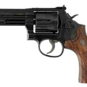 Smith & Wesson Model 586 Classic .357 Magnum revolver with 4-inch blued barrel, wood grips, and adjustable rear sight